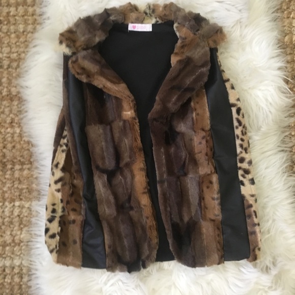 On Hold !! Faux Fur Vest (can fit ladies’ size S- L too) - Picture 2 of 4